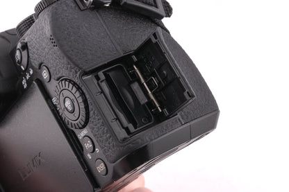 Panasonic Lumix DC-G90