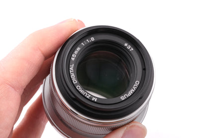 Olympus 45mm f1.8 M.Zuiko Digital MSC