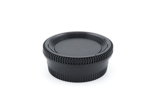 A durable black plastic cap set for protecting your camera body interiors and the back of your lens. Nikon F mount.