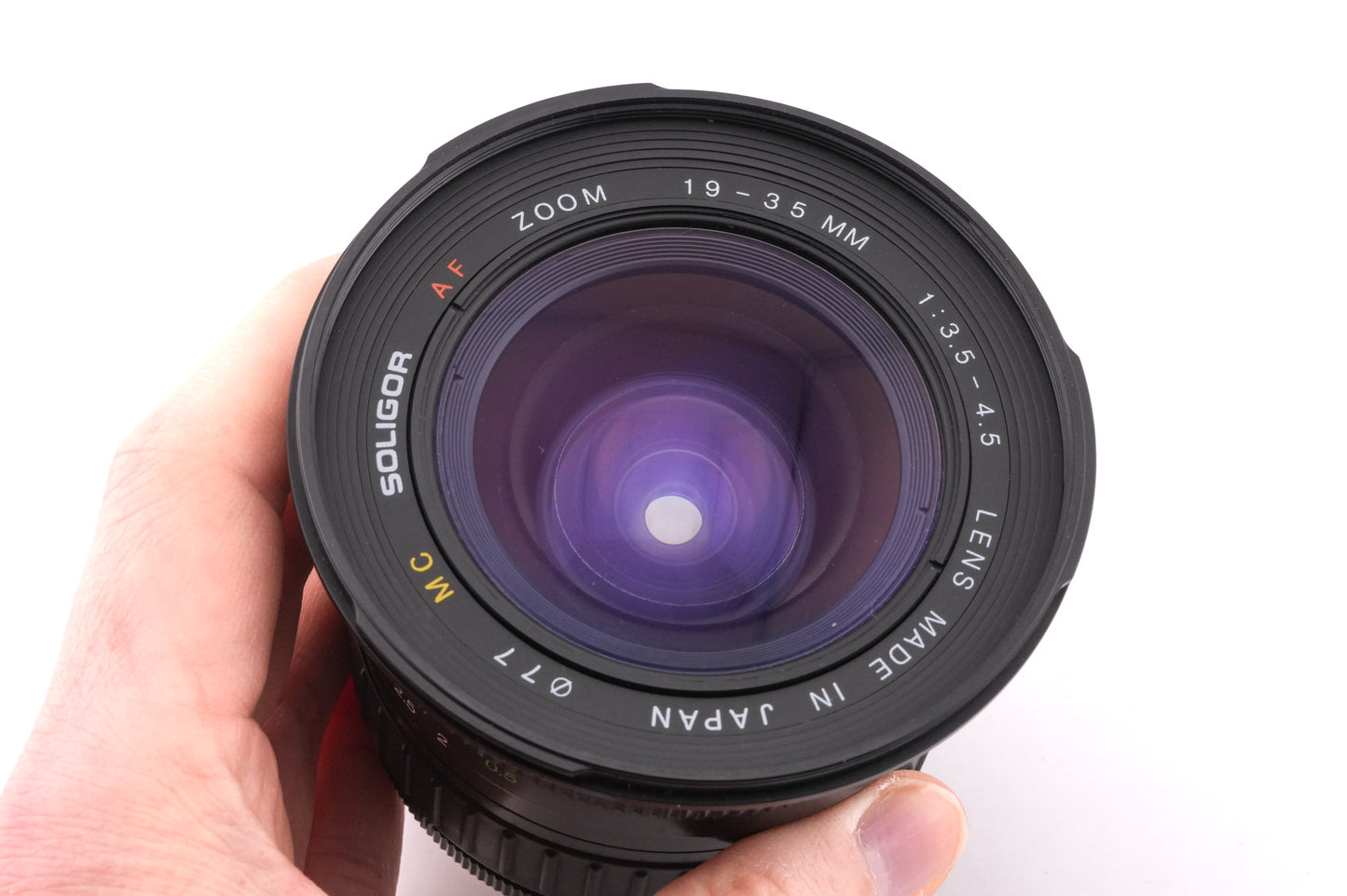 Soligor 19-35mm f3.5-4.5 AF Zoom MC