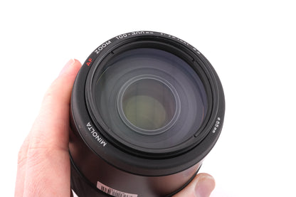 Minolta 100-300mm f4.5-5.6 AF Zoom