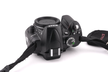 Nikon D5000