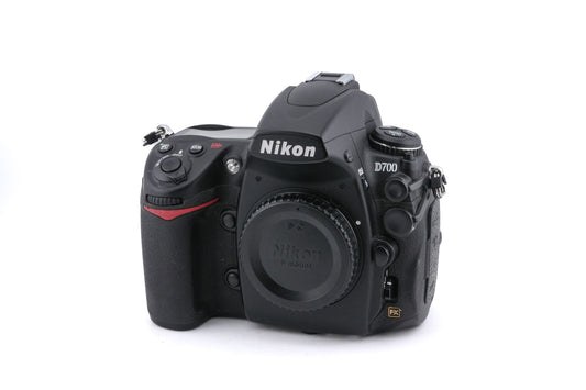 Nikon D700