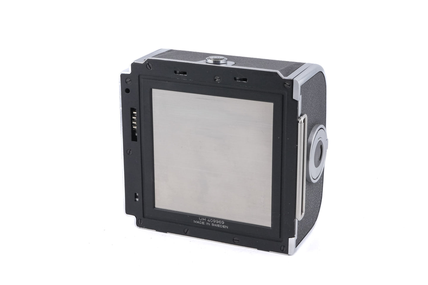 Hasselblad 500C/M (Silver, 10026) + A12 Film Magazine (Silver, 30074) + 80mm f2.8 Planar T* CF (20029) + Waist Level Finder (New / Chrome, 42315) + Standard Focusing Screen (42161)