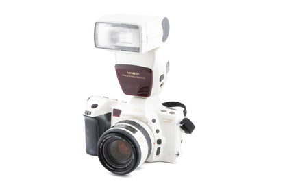 Minolta Dynax 8000i + 35-105mm f3.5-4.5 AF Zoom + Program 5200i