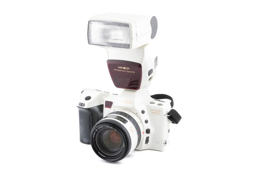 Minolta Dynax 8000i + 35-105mm f3.5-4.5 AF Zoom + Program 5200i