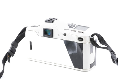 Minolta Dynax 8000i + 35-105mm f3.5-4.5 AF Zoom + Program 5200i