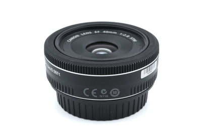 Canon 40mm f2.8 STM