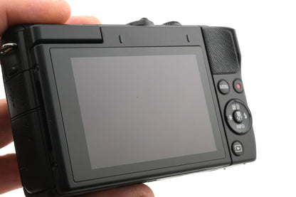 Canon EOS M200