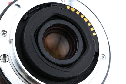 Minolta 28-105mm f3.5-4.5 AF Zoom XI