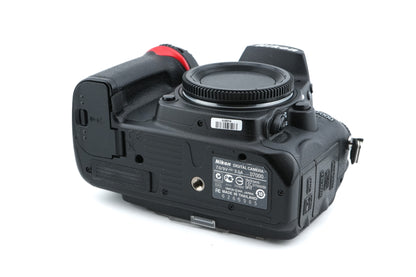Nikon D7000