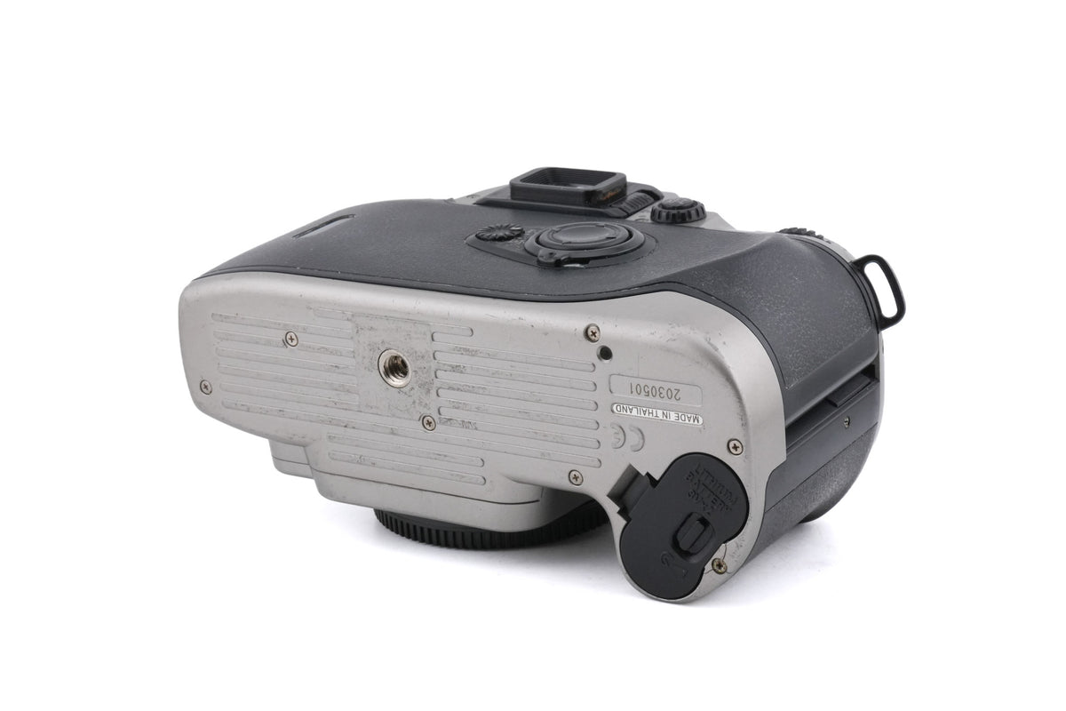 Nikon F80