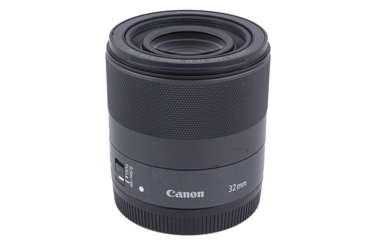 Canon 32mm f1.4 STM