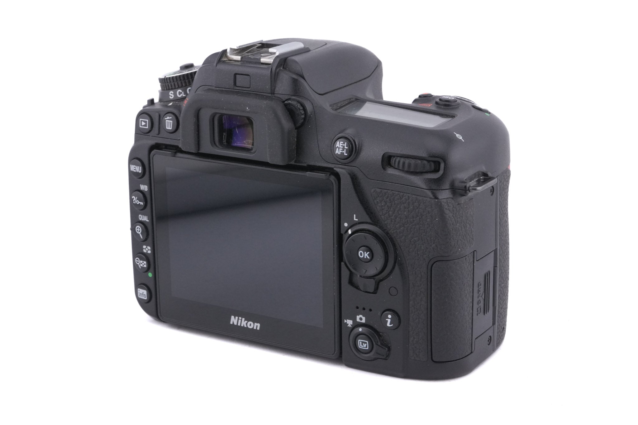 Nikon D7500