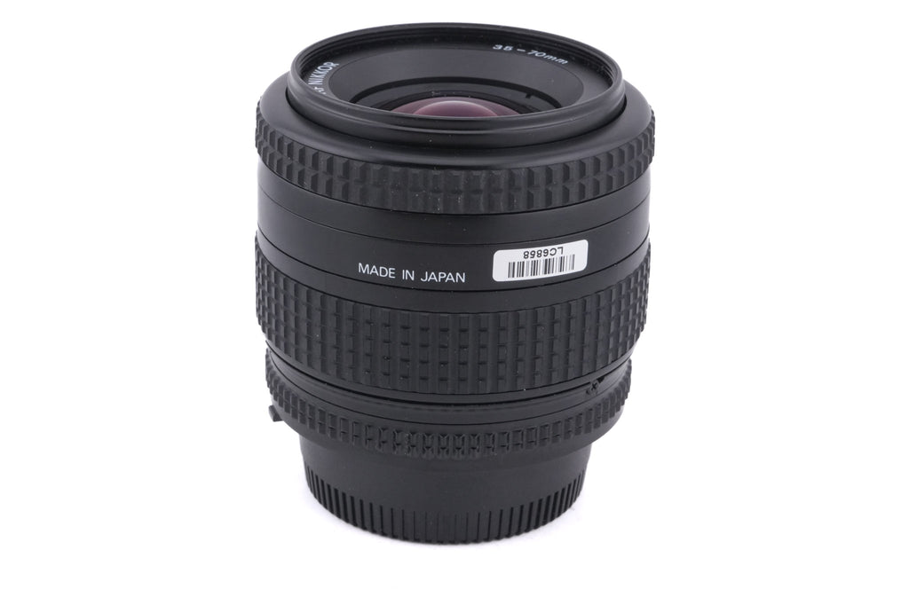 Nikon 35-70mm f3.3-4.5 AF Nikkor II