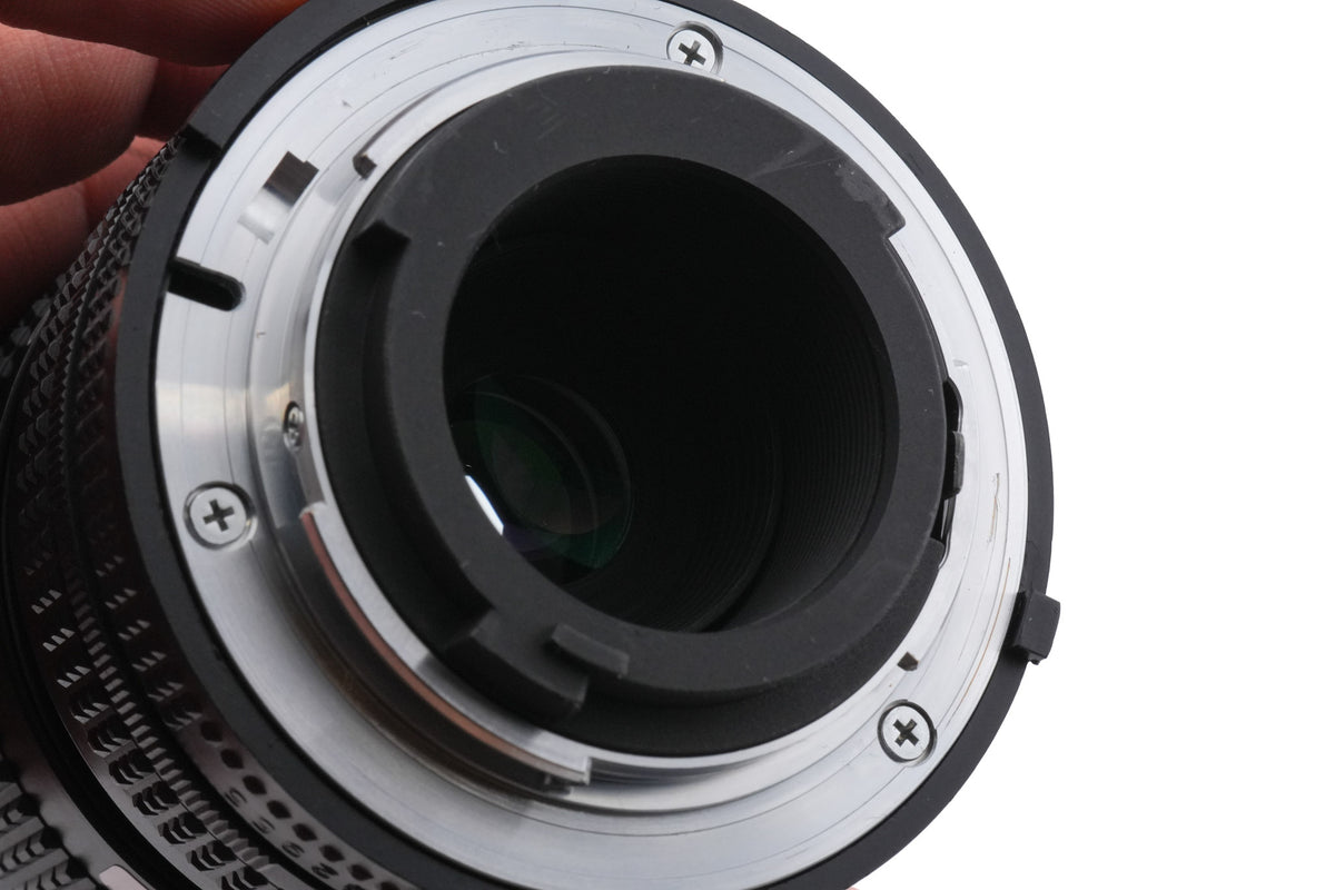 Nikon 35-70mm f3.5-4.8 Nikkor AI-S