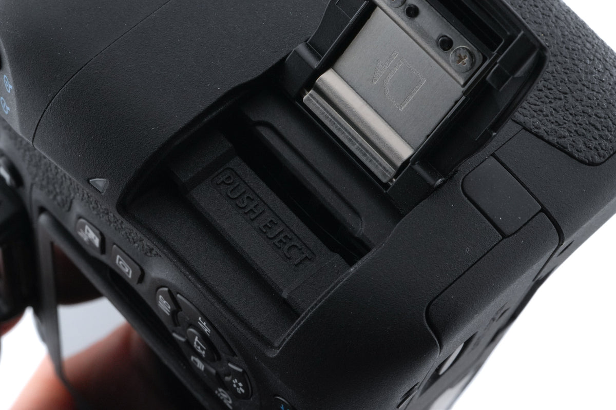 Canon EOS 750D