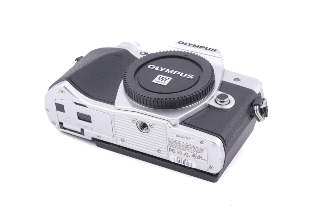 Olympus OM-D E-M10 Mark III