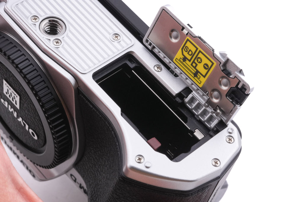 Olympus OM-D E-M10 Mark III