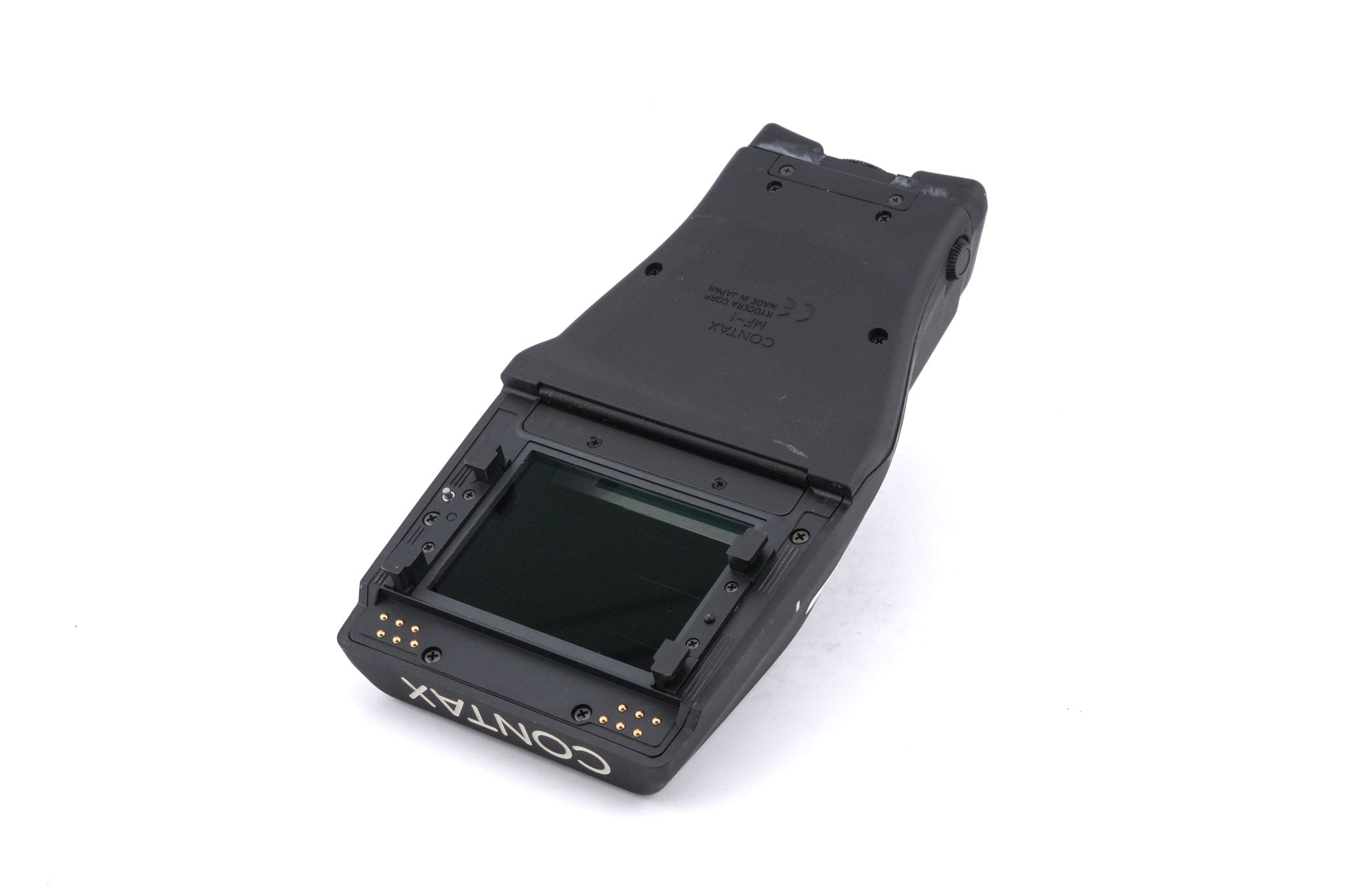 Contax 645 + MF-1 AE Prism Finder + MFB-1 120/220 Film Back Holder + MFB-1A 120/220 Film Insert + 45mm f2.8 Distagon T*