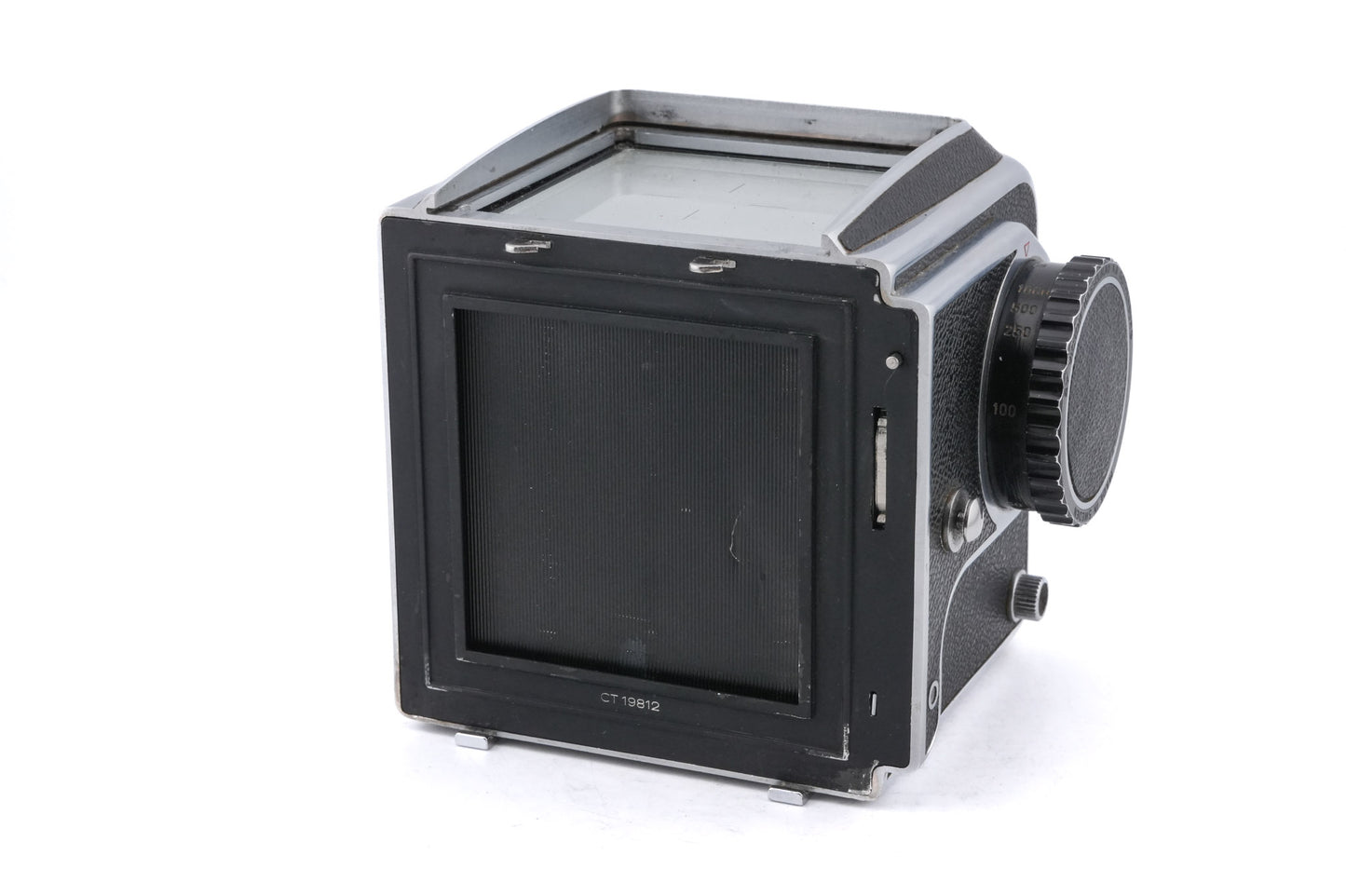 Hasselblad 1000F + 80mm f2.8 Tessar T Opton + 12 Film Magazine + Waist Level Finder (FUJUC)