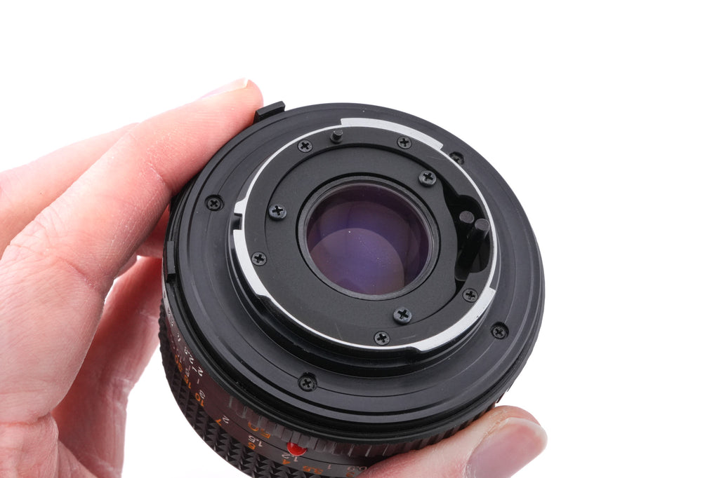 Minolta 50mm f2 MD
