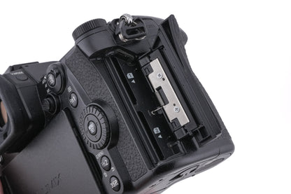 Panasonic Lumix DC-G9