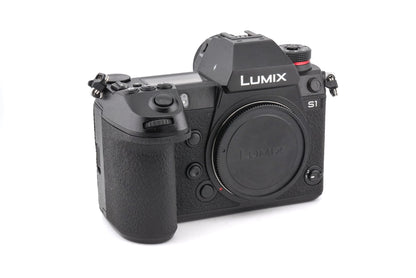 Panasonic Lumix DC-S1