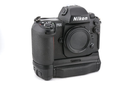 Nikon F100 + MB-15 Multi-Power High Speed Battery Pack