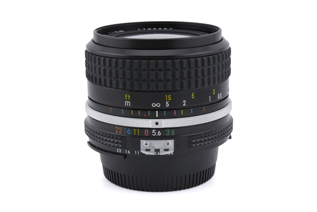 Nikon 28mm f3.5 Nikkor AI