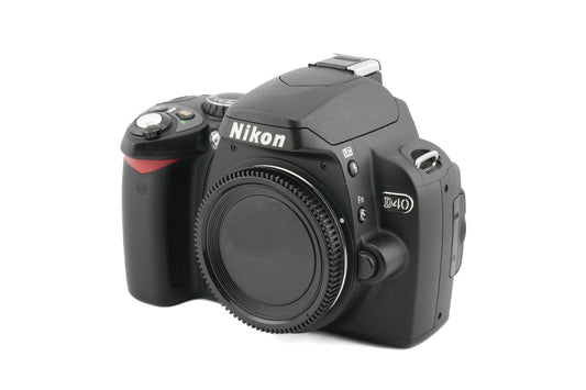 Nikon D40