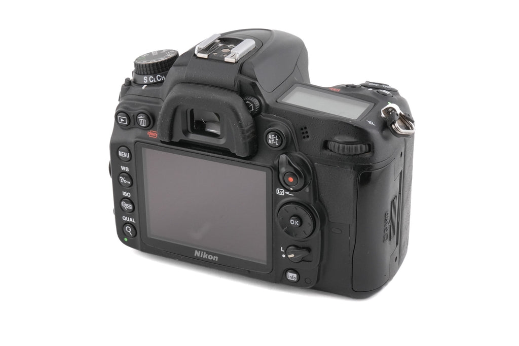 Nikon D7000