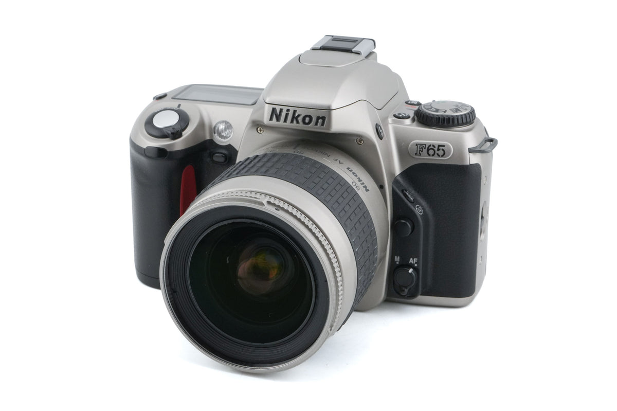 Nikon F65 + 28-80mm f3.3-5.6 AF Nikkor G
