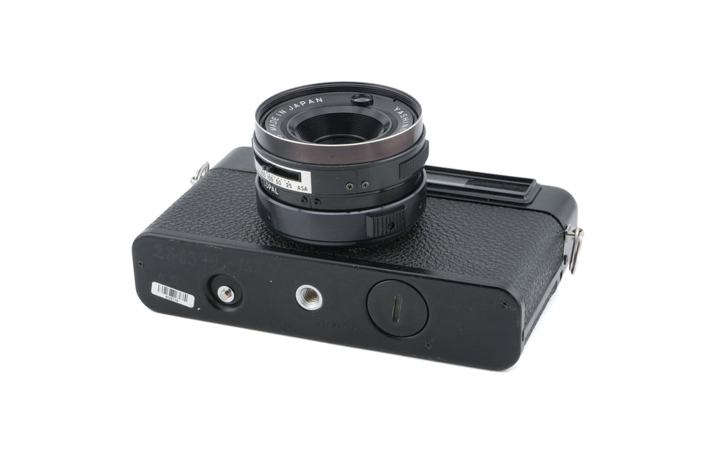 Yashica MG-1