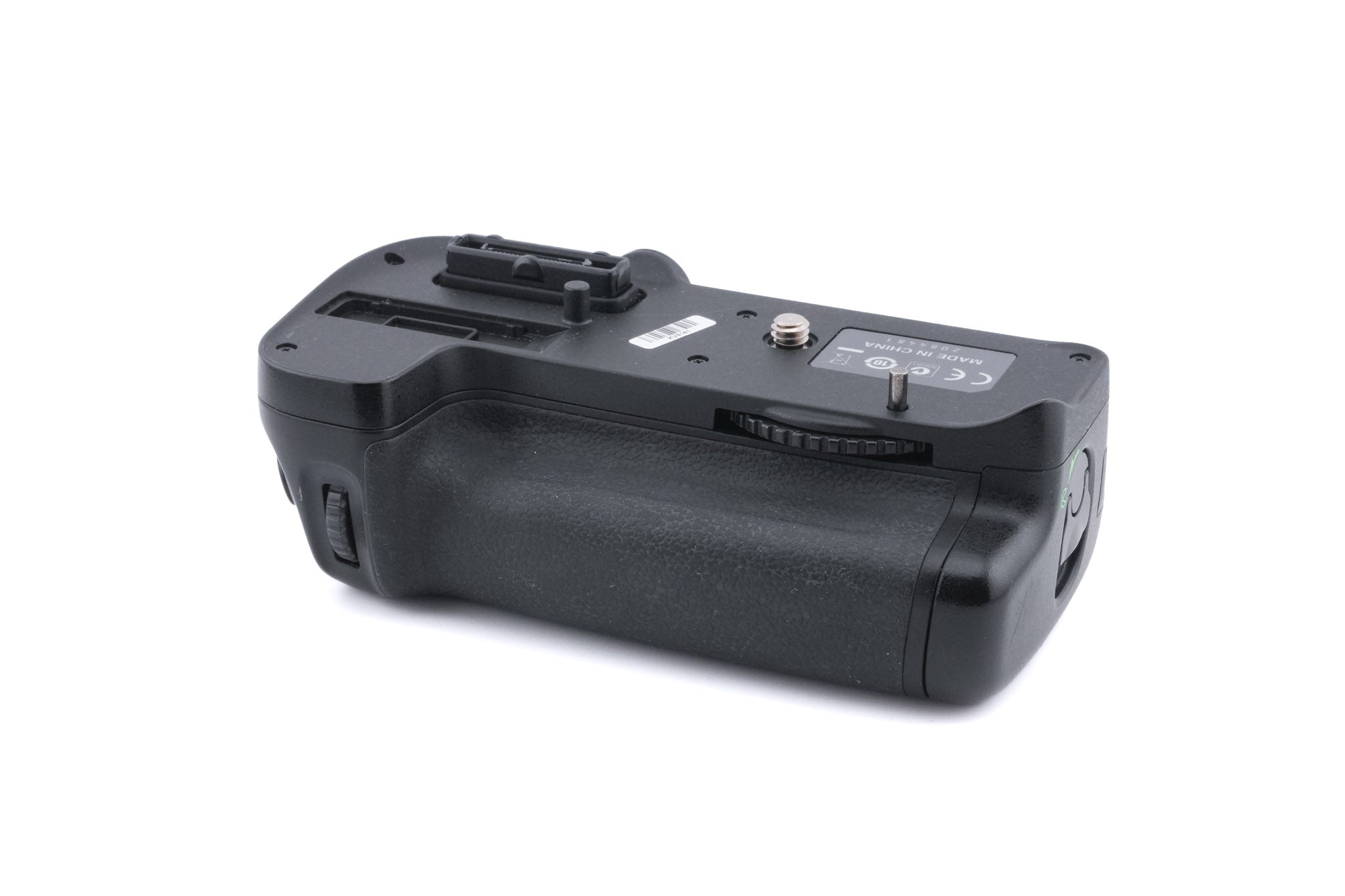 Nikon マルチパワーバッテリーパック MB-D11 中古 並品 ニコン マルチパワーバッテリーパック MB-D11