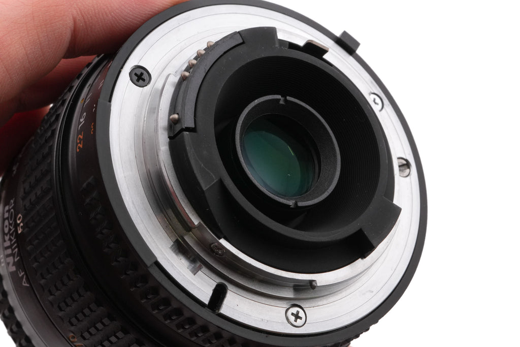 Nikon 35-70mm f3.3-4.5 AF Nikkor