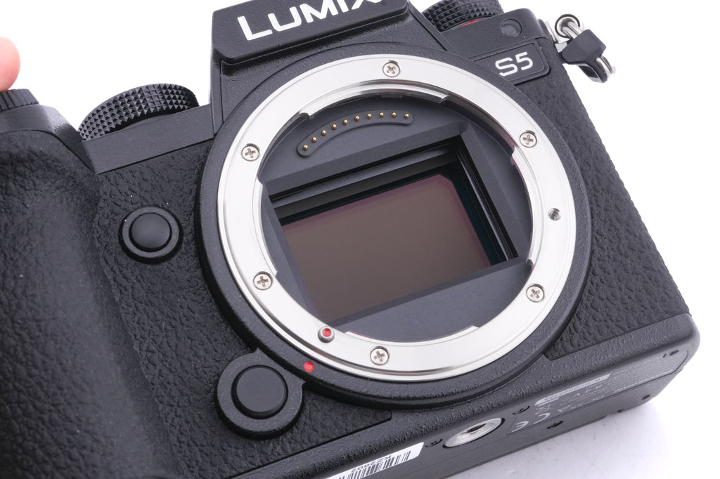 Panasonic Lumix DC-S5