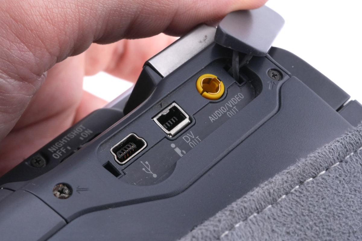 Sony Handycam DCR-TRV14E