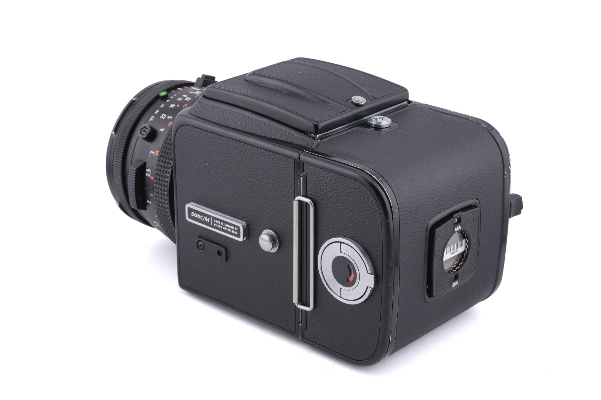 Hasselblad 500C/M (Black, 10170) + 80mm f2.8 Planar T* CF (20029) + Waist Level Finder (Old / Black, 42277) + Standard Winding Knob (44024) + A12 Film Magazine (Black, 30147) + Standard Focusing Screen (42161)