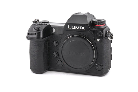 Panasonic Lumix DC-S1 - Camera