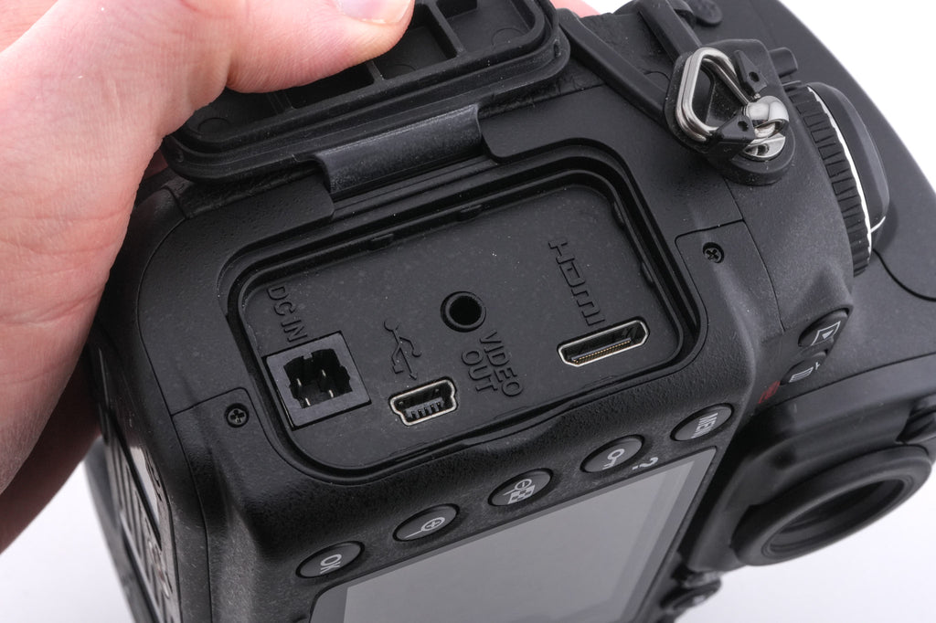 Nikon D700