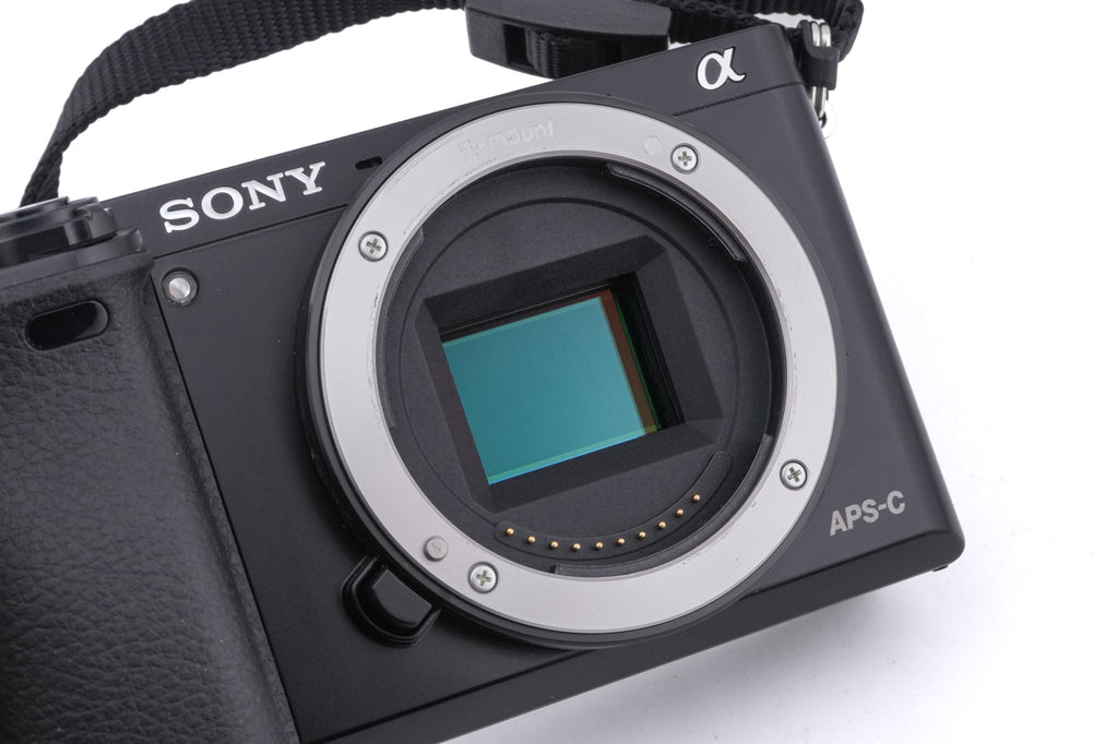 Sony A6000