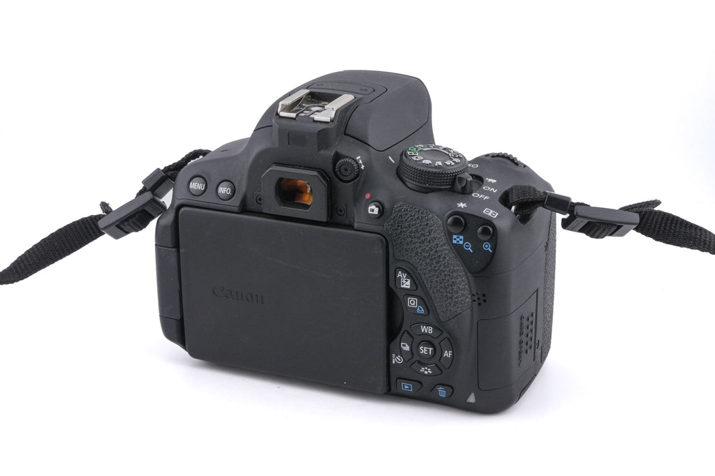 Canon EOS 700D