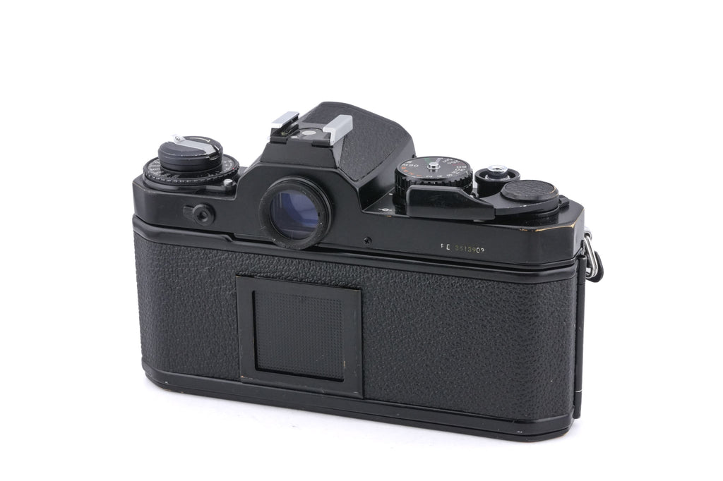 Nikon FE