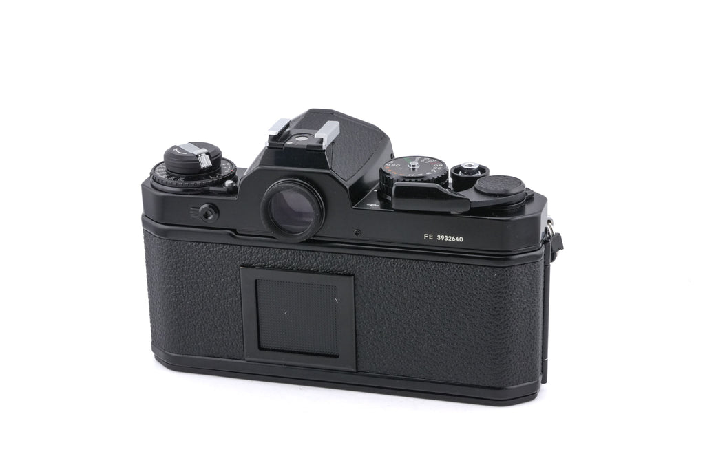 Nikon FE