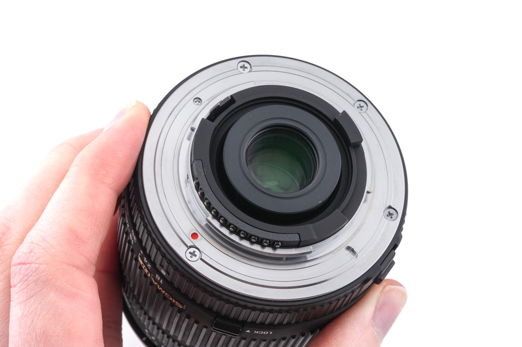 Sigma 18-200mm 3.5-6.3 DC