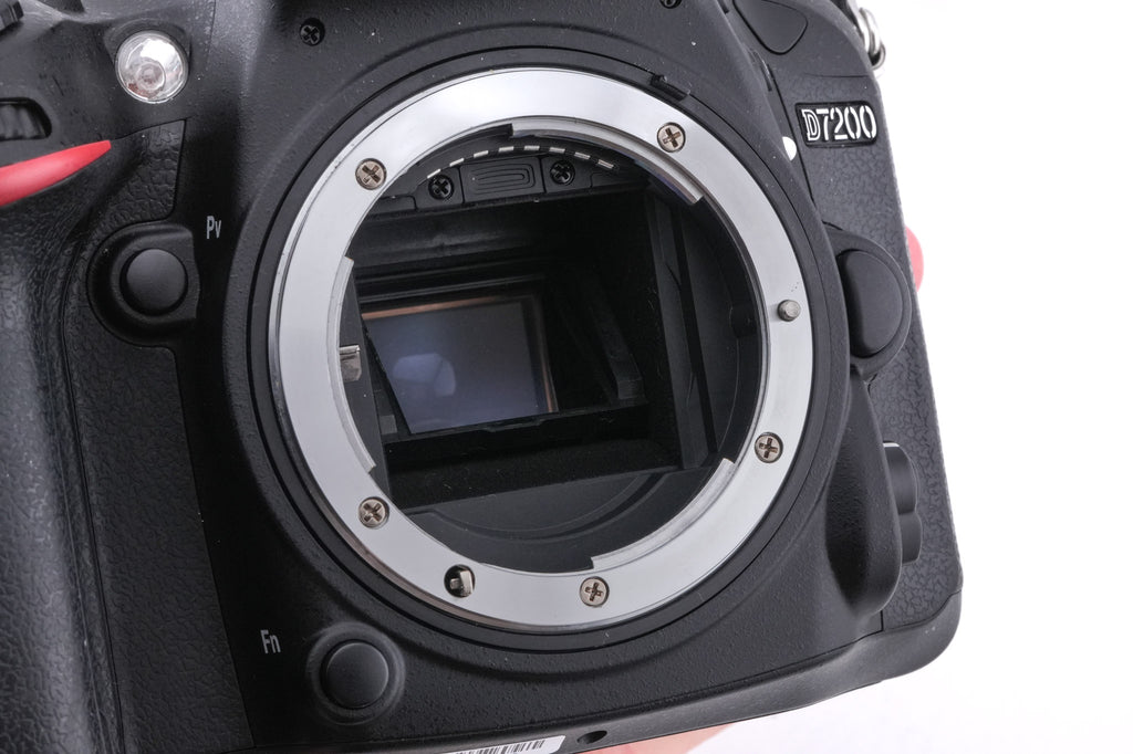 Nikon D7200