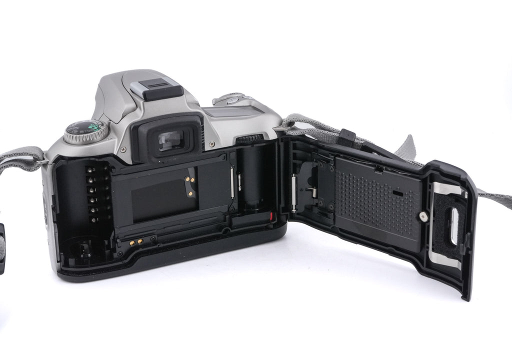 Nikon F55