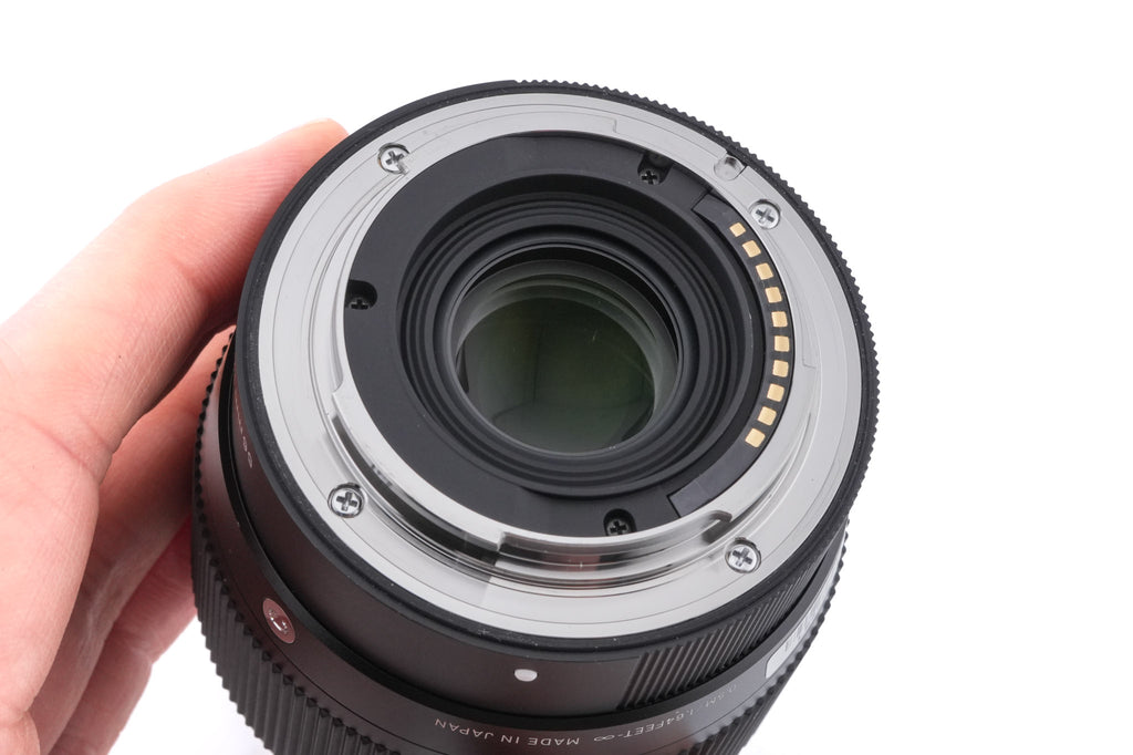 Sigma 56mm f1.4 DC DN HSM Contemporary (018)