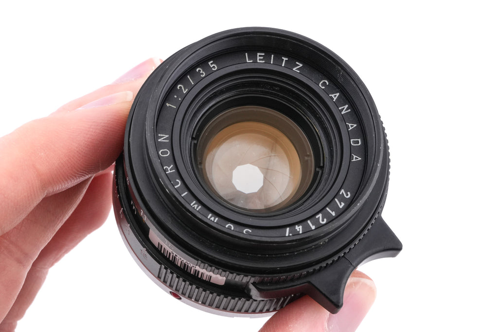 Leica 35mm f2 Summicron (Type III) (11309) + Lens Hood (35mm f1.4-2) (12504) + 39mm UVa Filter (Black, 13131)